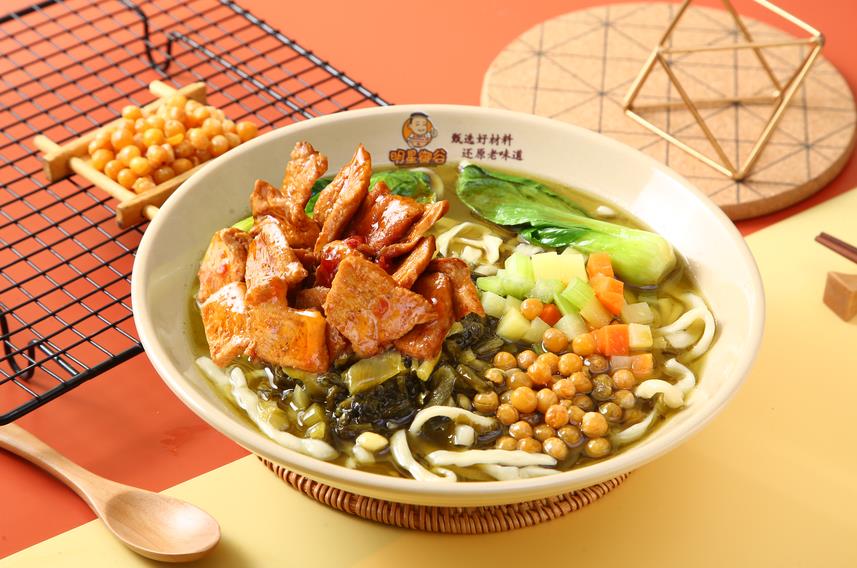 酸汤肉片面